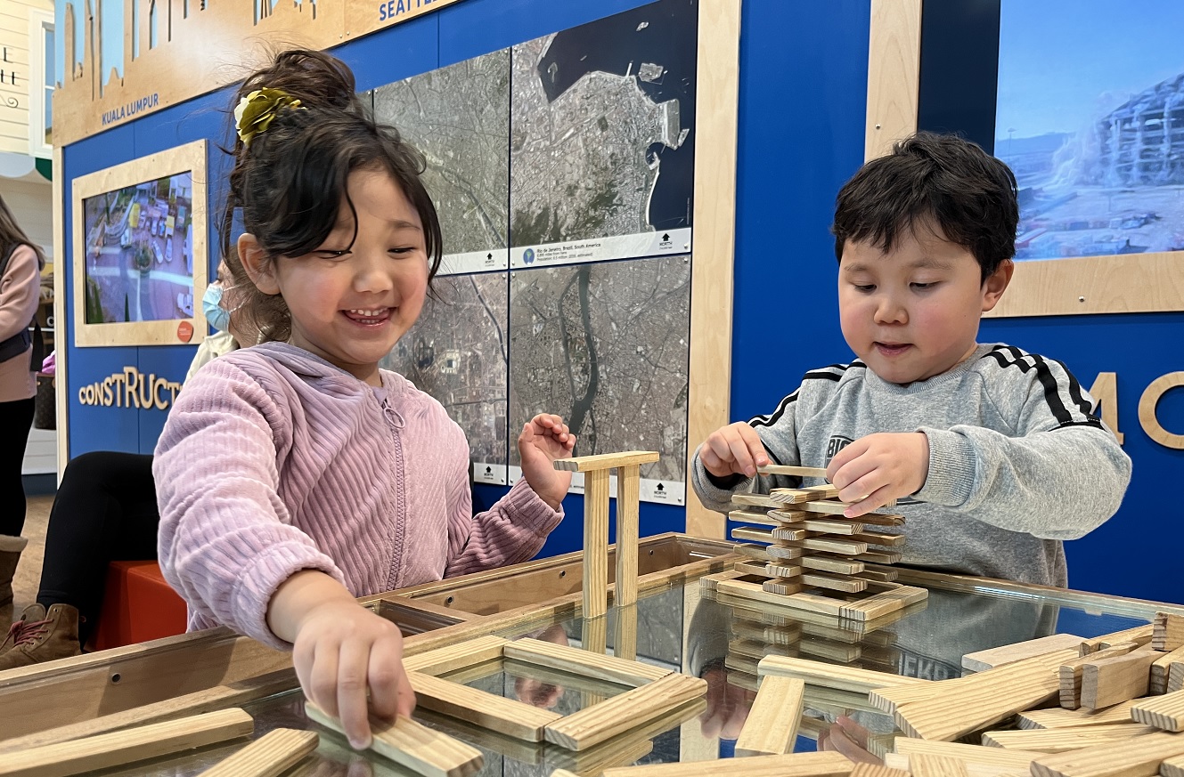 Kidsquest-block-play-area-best-childrens-museums-seattle-area-puget-sound-area