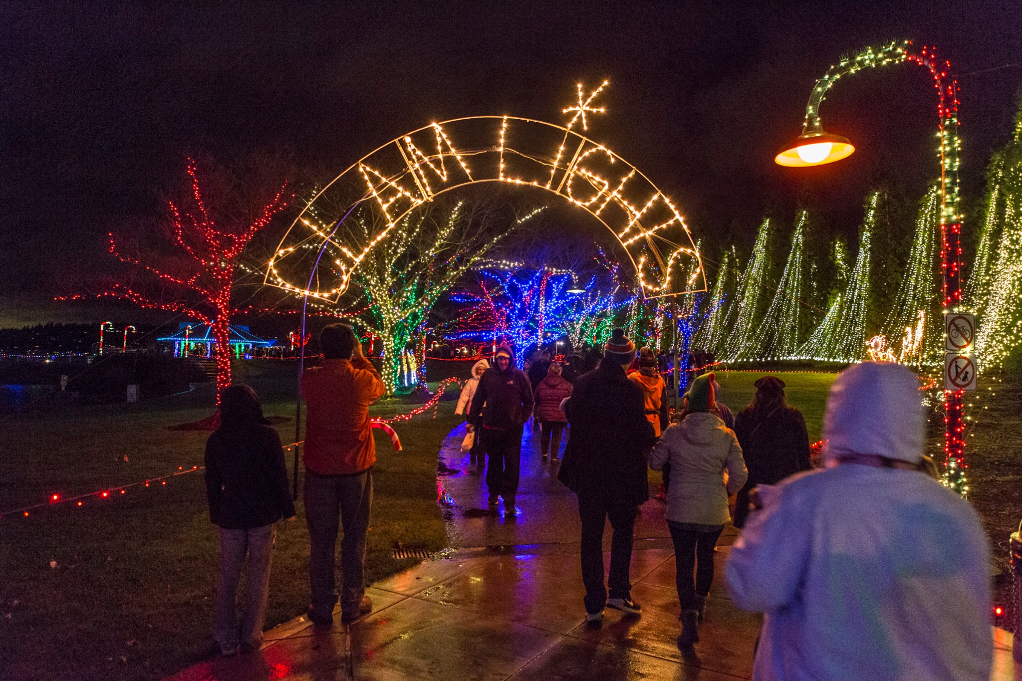 Clam Lights south sound area holiday fun on the cheap