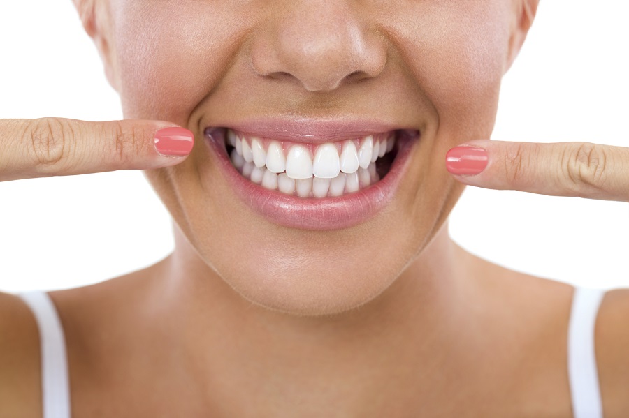 Take Care of Those Pearly Whites: 5 Tips for Expecting Mothers