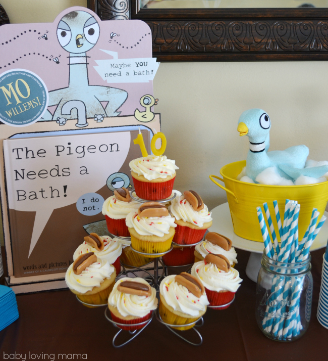 Decoration for The Pigeon Needs a Bath birthday party