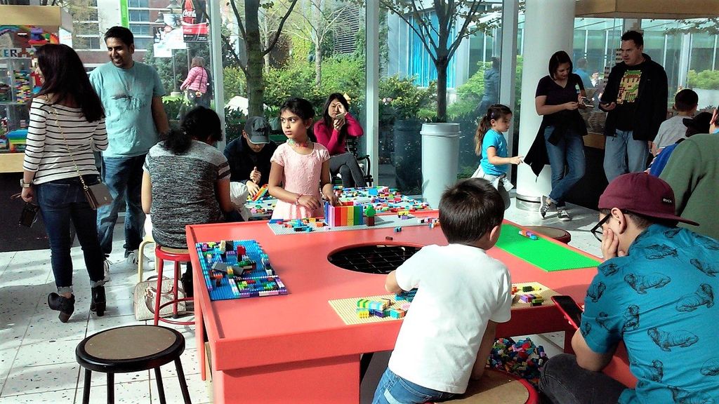 Where to Play With Lego Around Seattle, the Eastside and South Sound