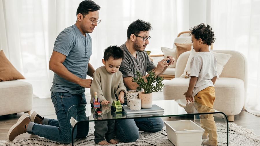 dads with two kids default parent
