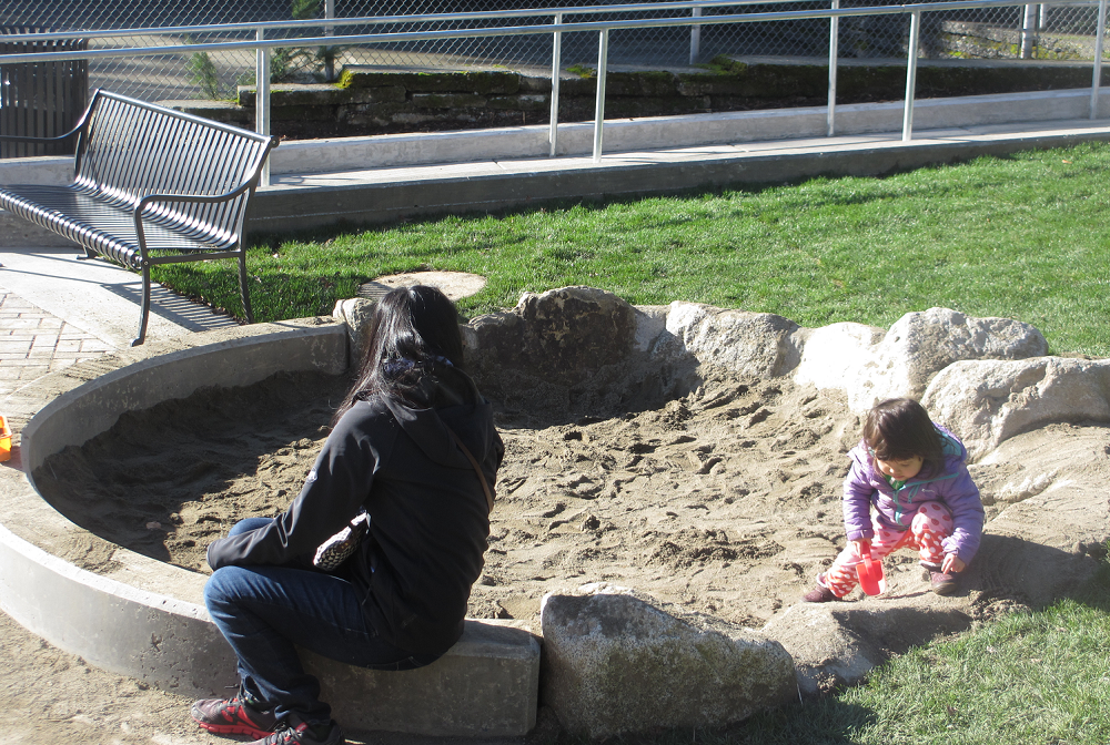Victory Heights sandbox