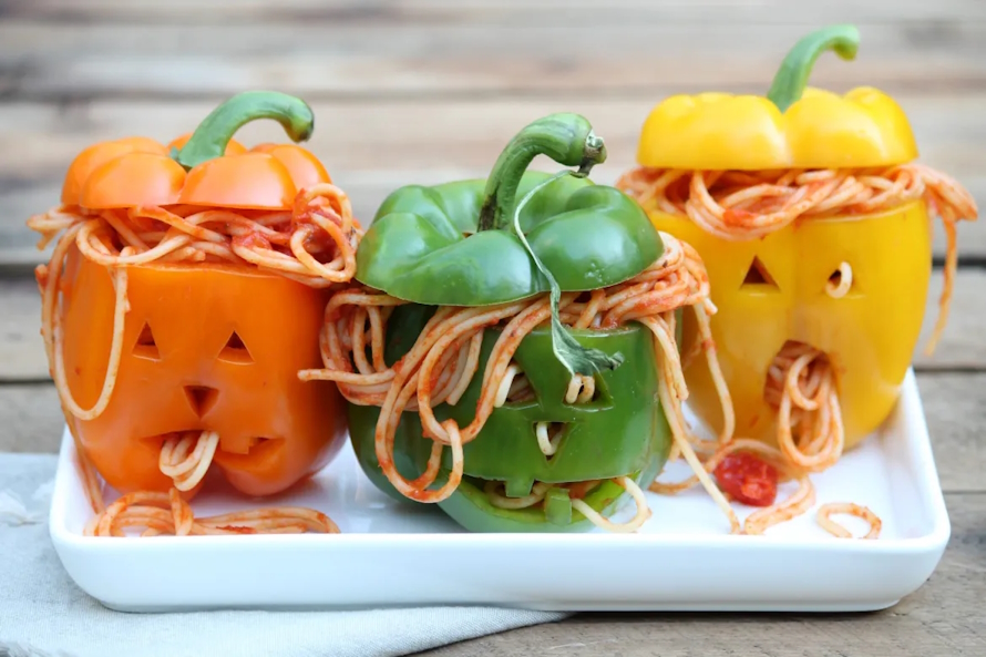 Peppers stuffed with noodles