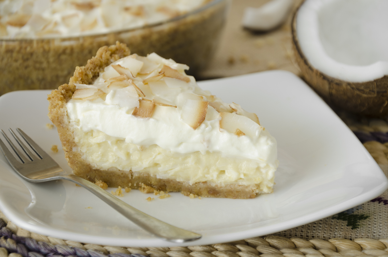 Toasted coconut banana cream pie