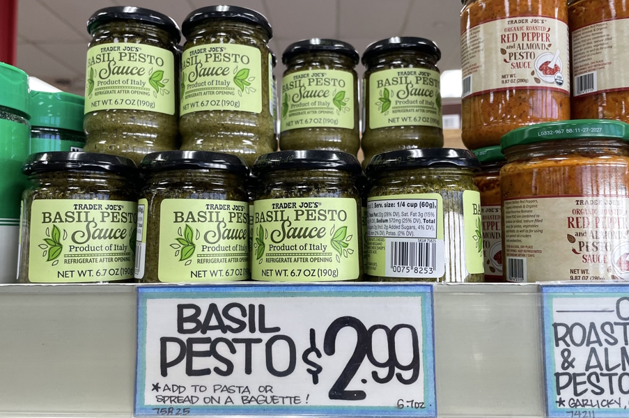 jars of pesto at Trader Joe’s