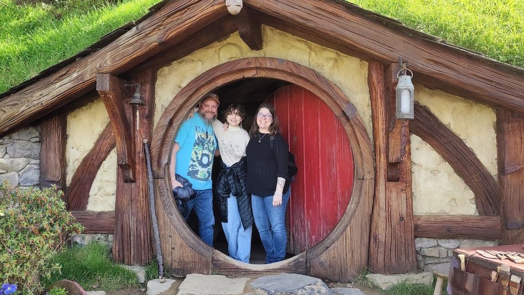 Middle Earth Adventures: A Family’s Guide to New Zealand’s Wonders and Challenges