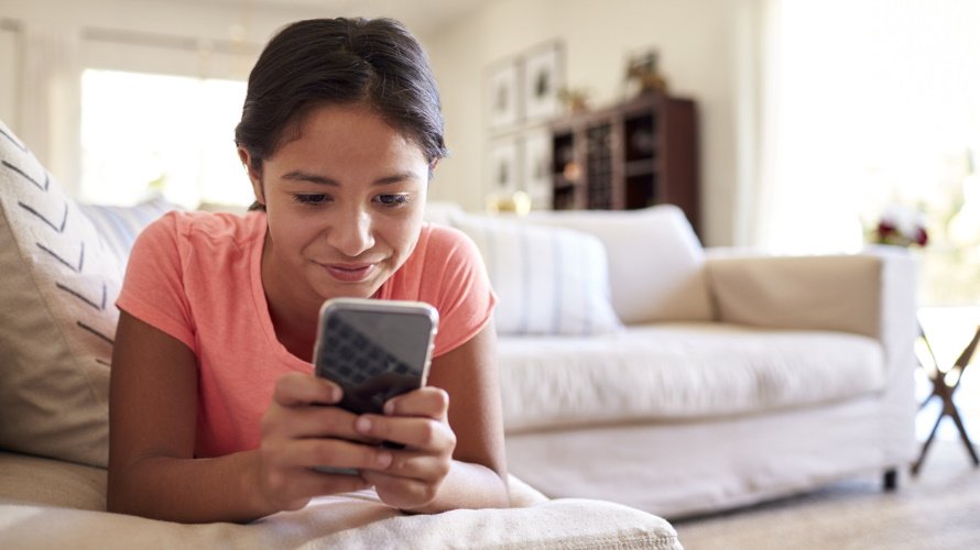 16 Positive and Inspiring Instagram Accounts for Your Teen to Follow