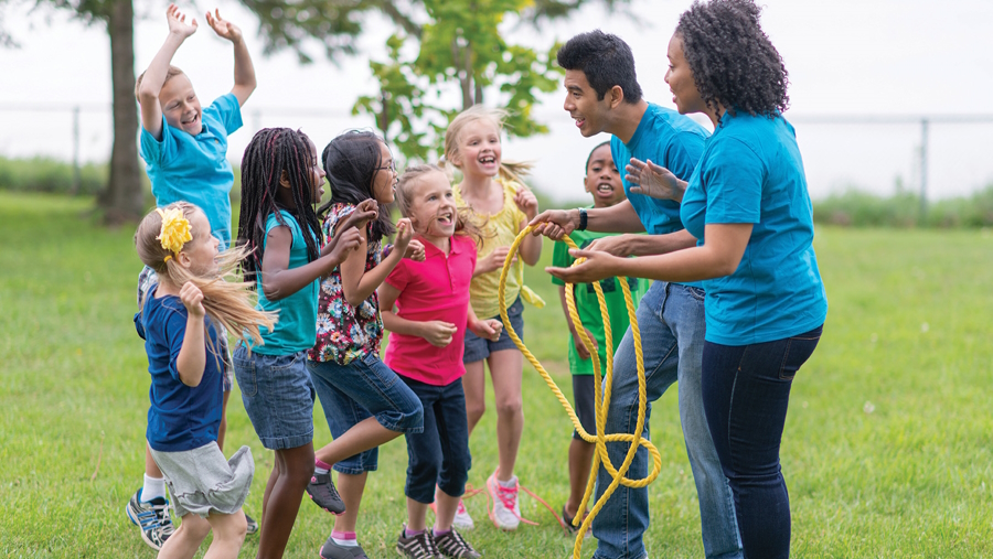 10 Reasons Your Teen Might Love Being a Camp Counselor