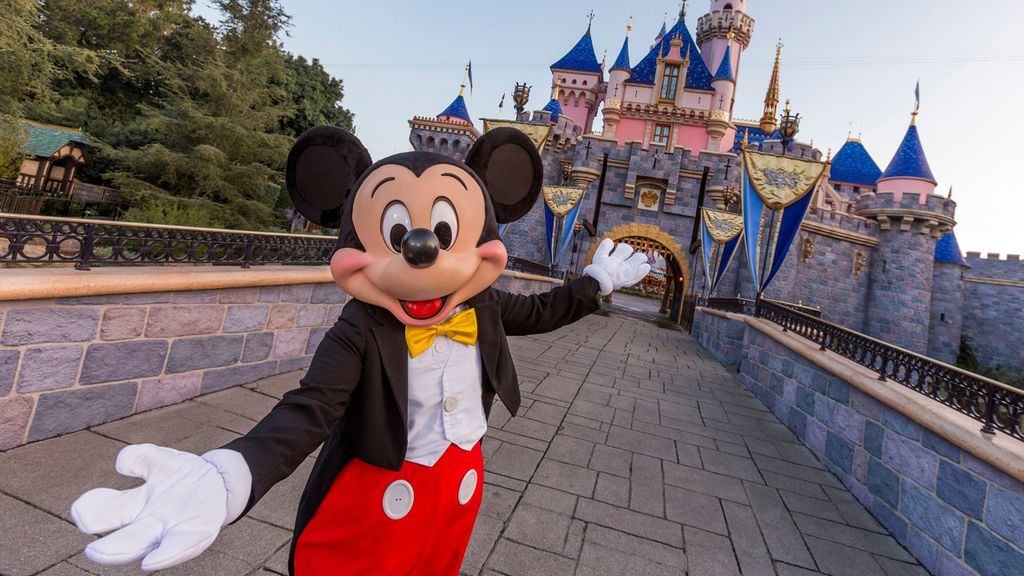 10 Tips for Taking Your Kids to Disneyland