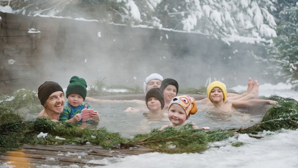 5 Hot Springs Getaways for Northwest Families