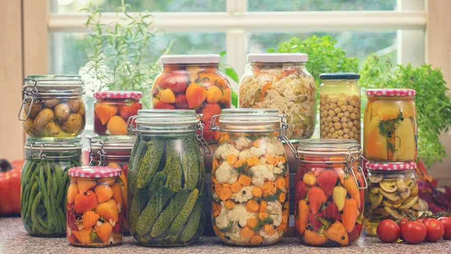 jars of pickled veggies