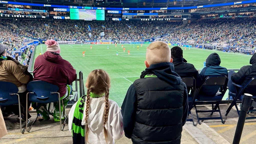Affordable Seattle Sports Outings for Every Fan