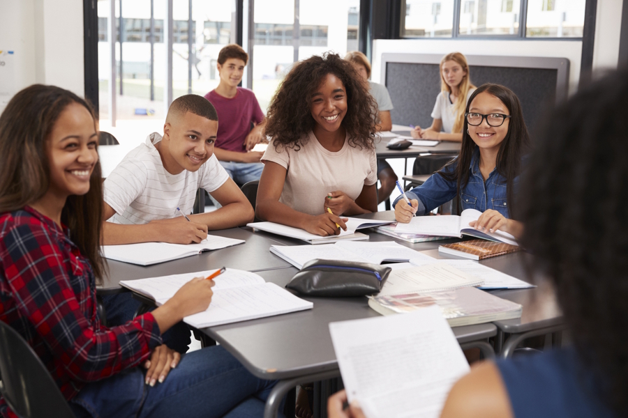 teens at a money management class
