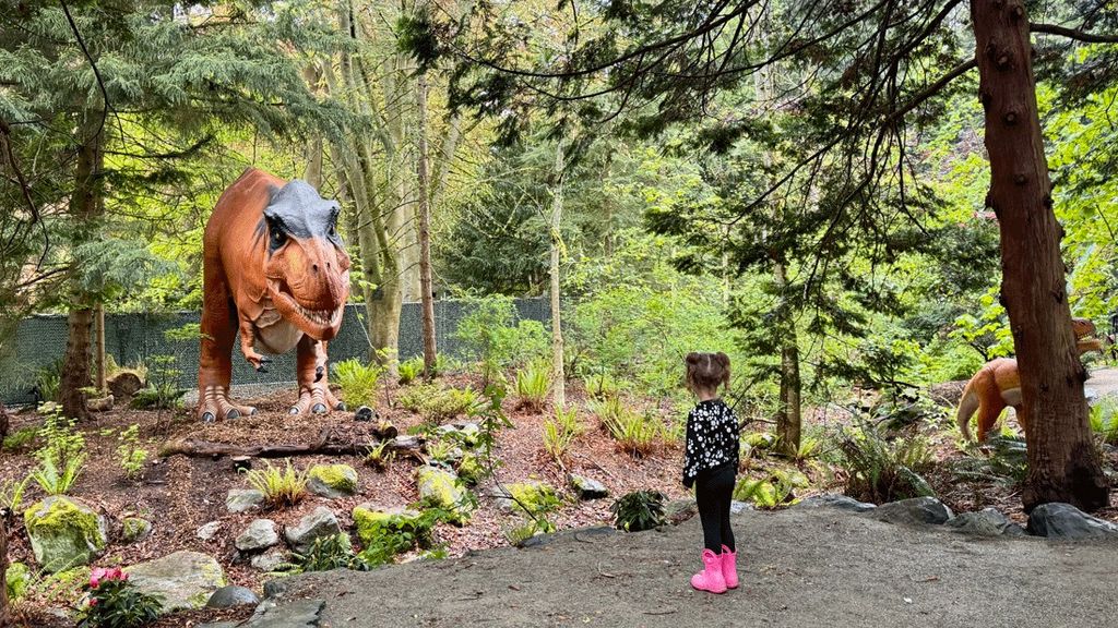 ‘Dinosaur Discovery’ Exhibit Returns to Seattle’s Woodland Park Zoo