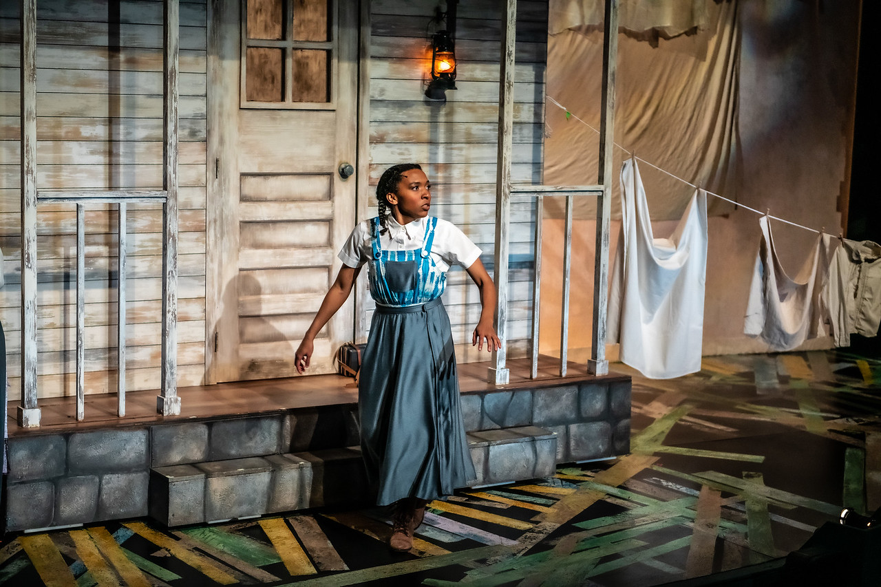 Marena Kleinpeter in the Seattle Children's Theatre production of The Wonderful Wizard of Oz. Photo by Truman Buffett