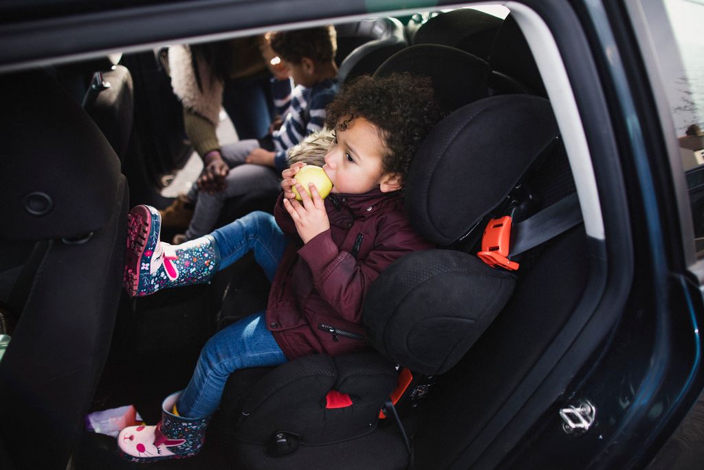 10 Best Foods to Eat in the Car With Kids