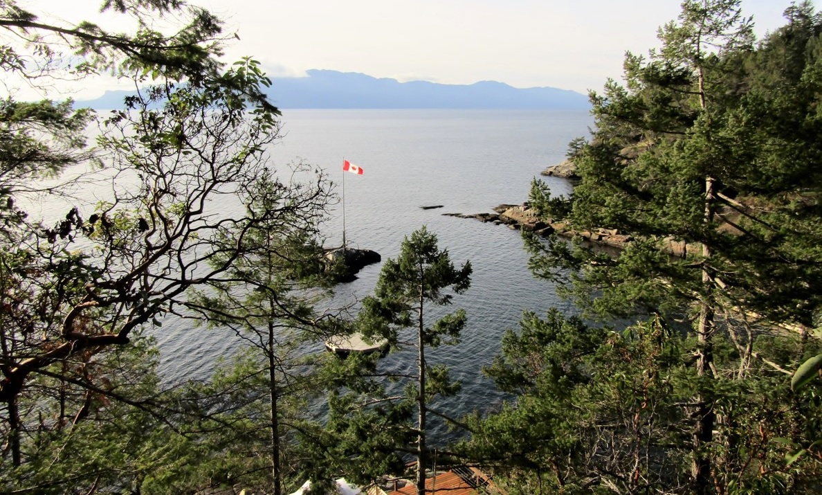 Secret Cove, a stop on the Sunshine Coast Highway