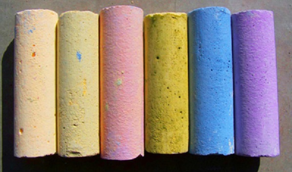 DIY sidewalk chalk