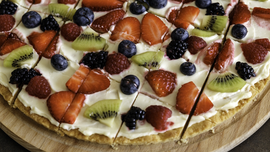 fruit pizza healthy birthday party treat