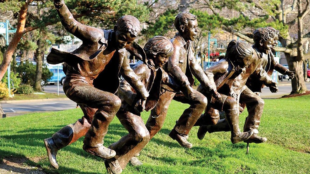 From Murals to Sculptures: Explore Seattle’s Outdoor Art Scene With Kids