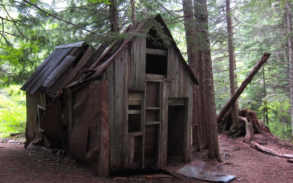 Ghost-Town Hikes for Families in Western Washington