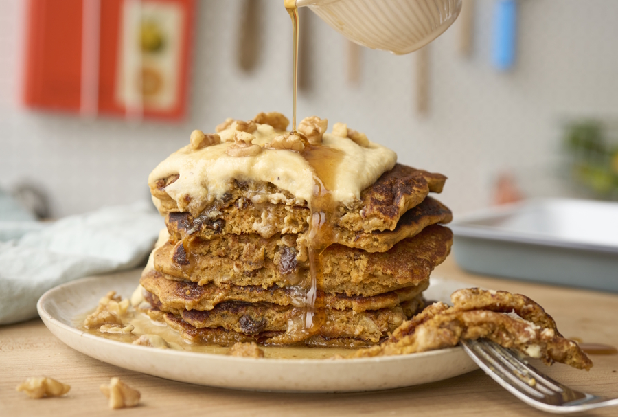 Carrot cake pancakes