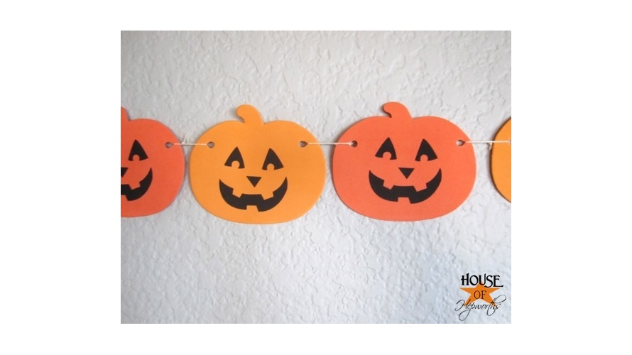 Last Minute Pumpkin Garland 