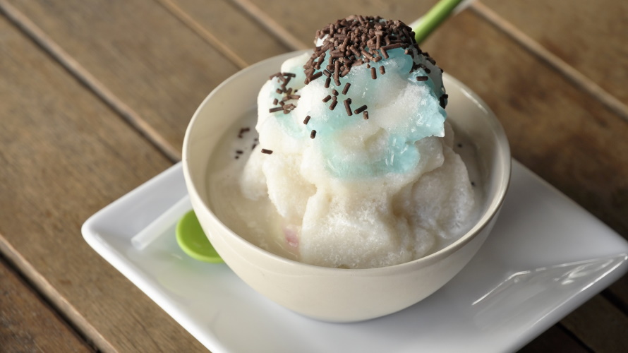 Snow Cream: Dessert That Falls From the Sky!