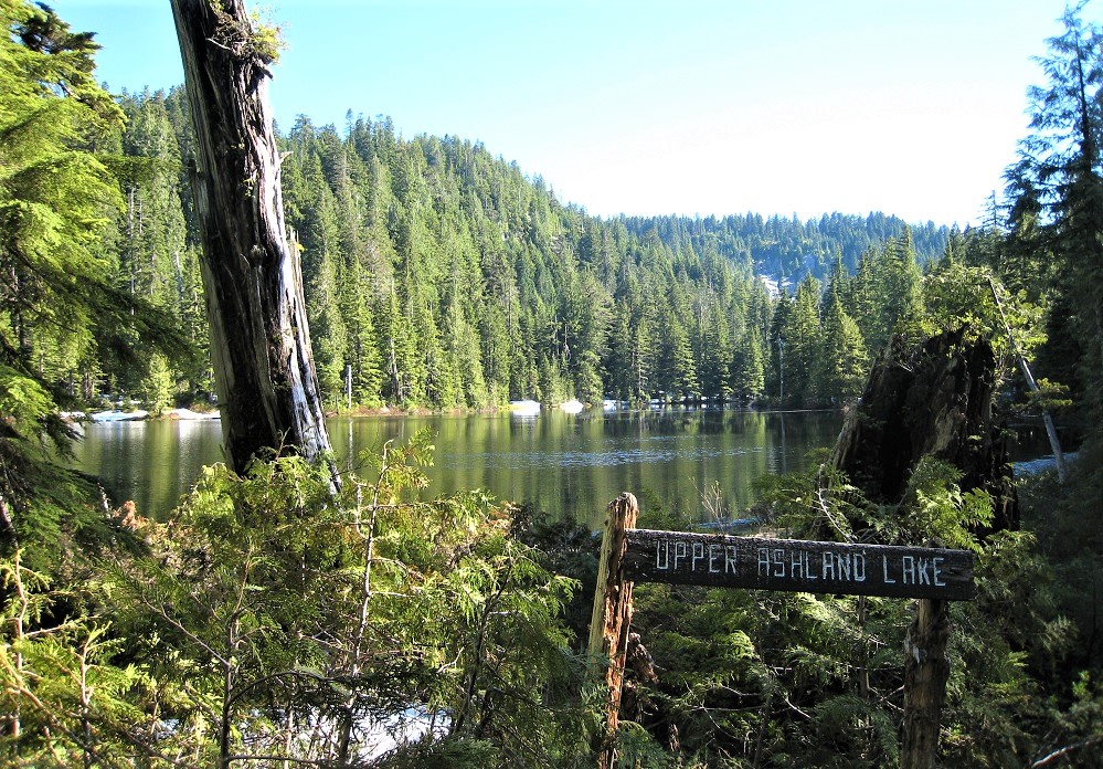 Best-hikes-to-lakes-Washington-families-kids-Ashland-Lakes-Mountain-Loop-Highway
