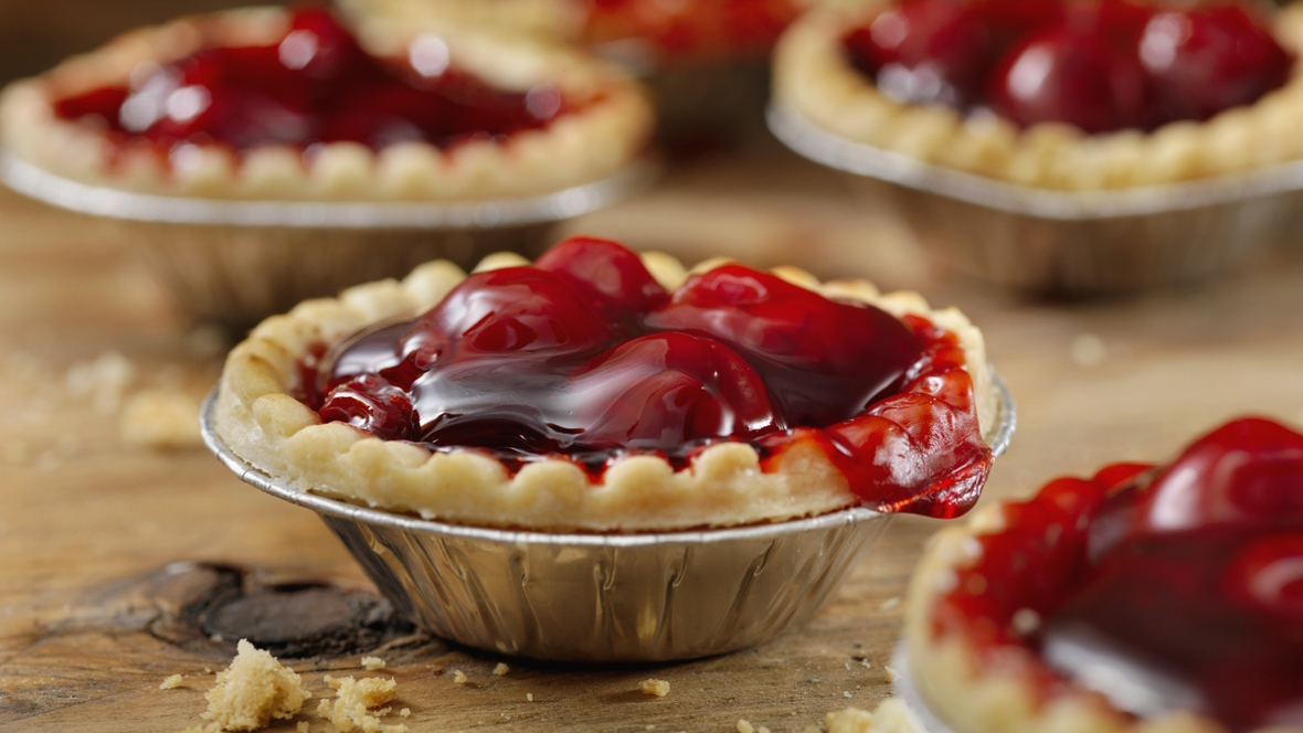 mini cherry pies