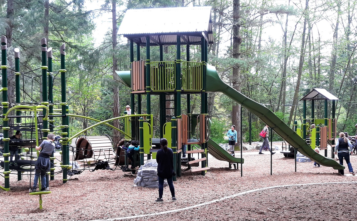 Discovery-park-playground-seattle-best-things-to-do-with-kids