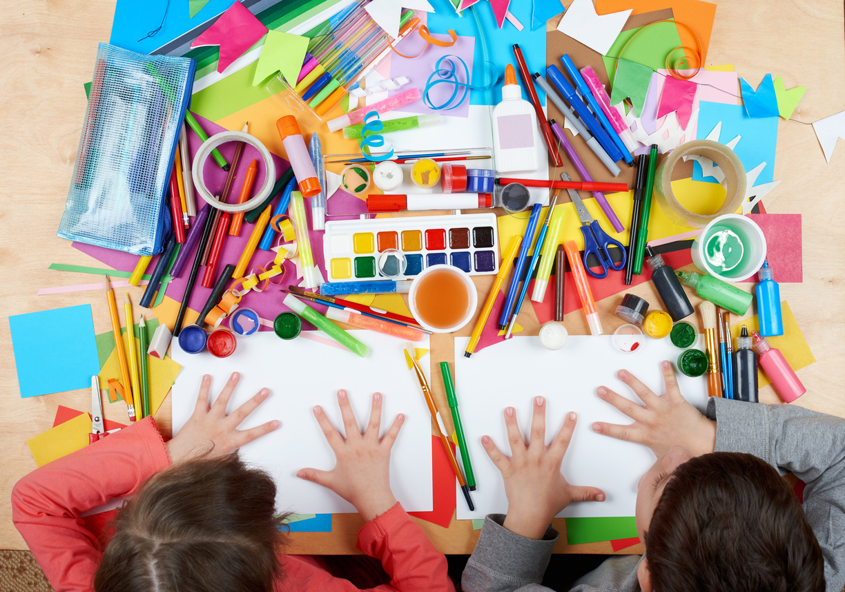 kids with art supplies