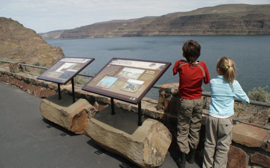 Ginkgo Petrified Forest State Park, one of the best spring hikes for families and kids