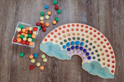 Color sorting rainbow toy