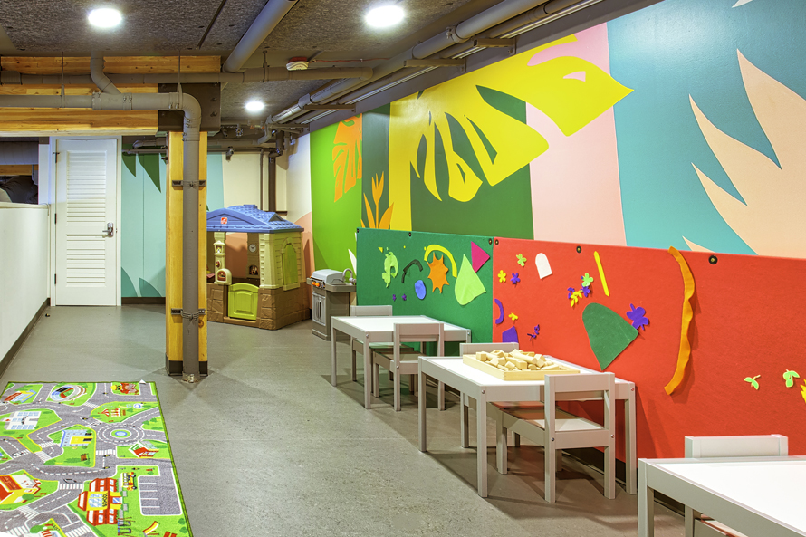10 Restaurants With Play Areas for Seattle and Eastside Families