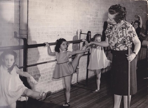 toddler-dancing
