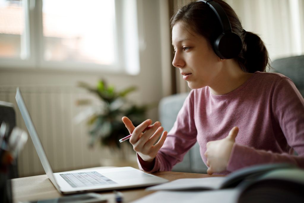 How to Help Your Teen Cope During This Unusual School Year