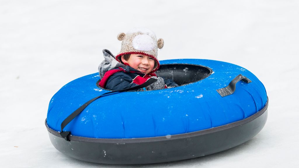 Best Places to Go Sledding and Tubing for Seattle-Area Kids and Families