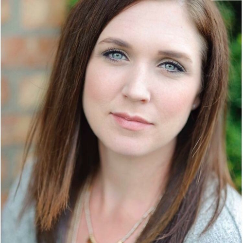 Nicole Pecoraro headshot