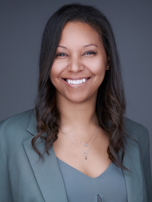 writer Danielle Hayden