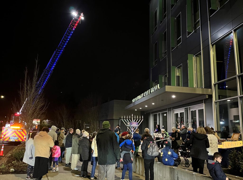 Shoreline Menorah Lighting