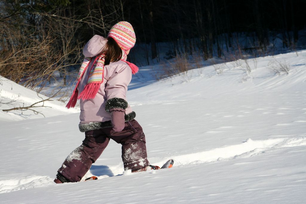 Guided Snowshoe Hike at Lake Easton State Park