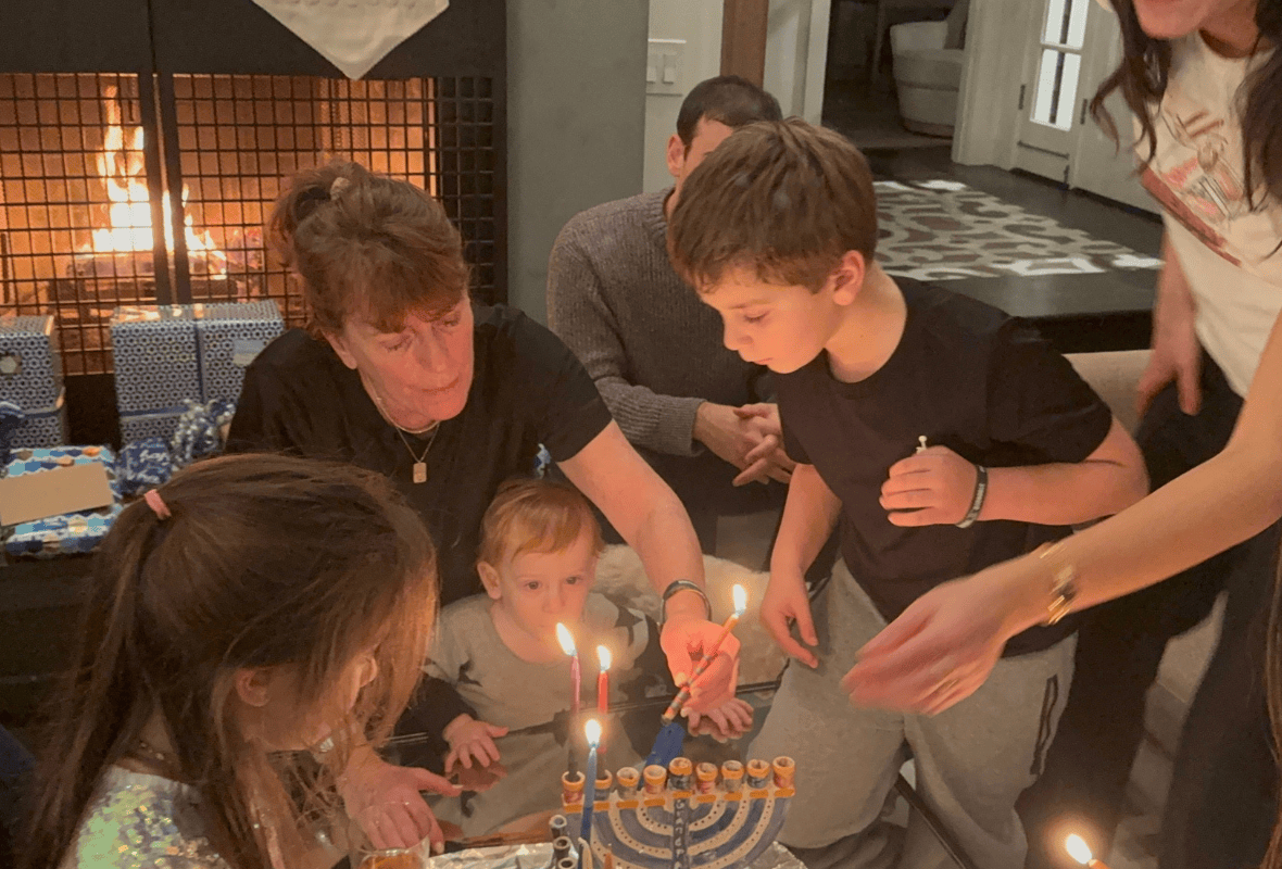 hanukkah lighting