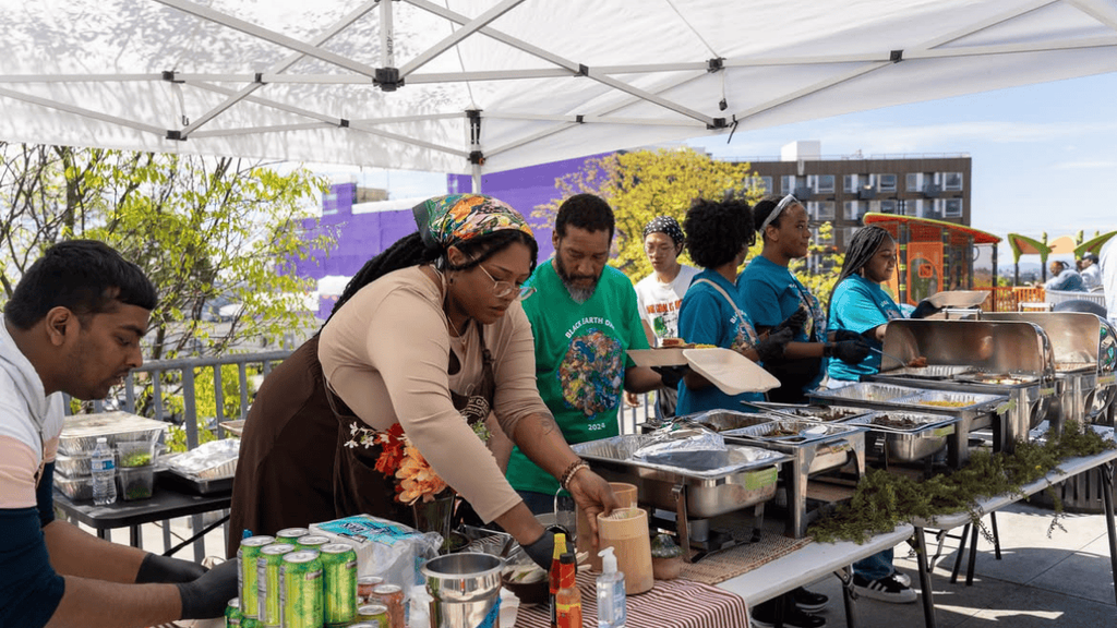 The Community Pot: Seattle Families Working Together to Beat Grocery Inflation