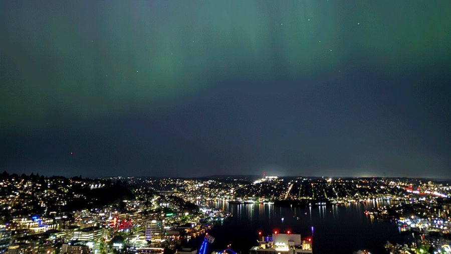 northern-lights-city-seattle-view