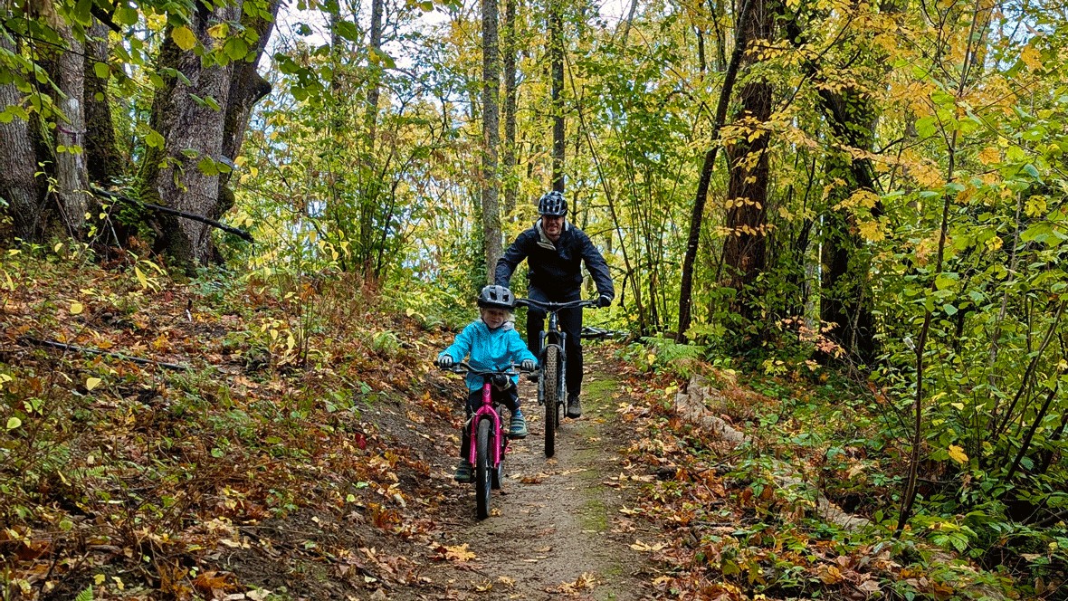 seattle-bike-paths-family-riding-Cheasty-cc-Tara-Moser