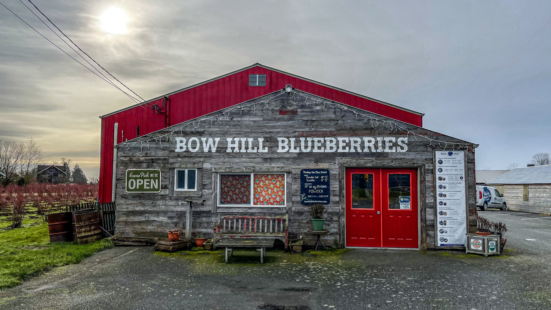 exterior of Bow Bill Blueberries, a must-visit farm on a day trip to Edison