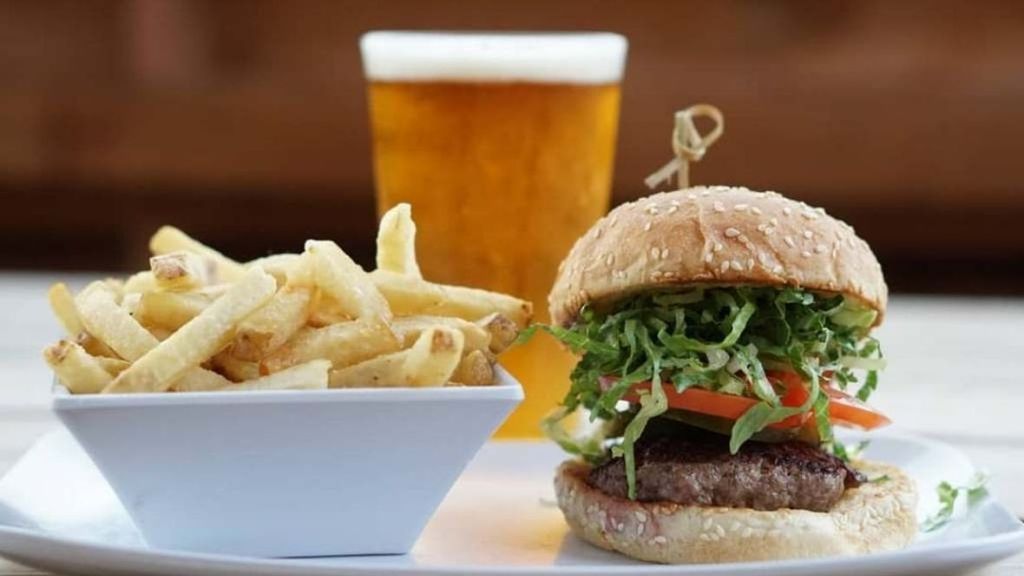 Where Families Can Score a Free Burger on National Hamburger Day