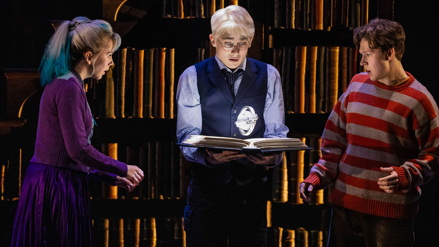 Julia Nightingale as Delphi Diggory, David Fine as Scorpius Malfoy, Adam
Grant Morrison as Albus Potter